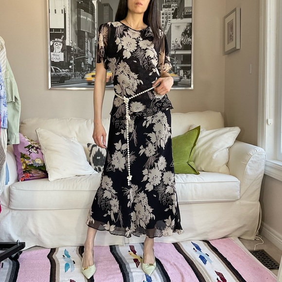 Bias cut floral print midi skirt - Picture 5 of 12